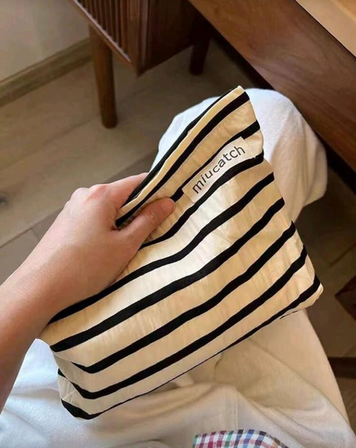 حقيبه ميك اب